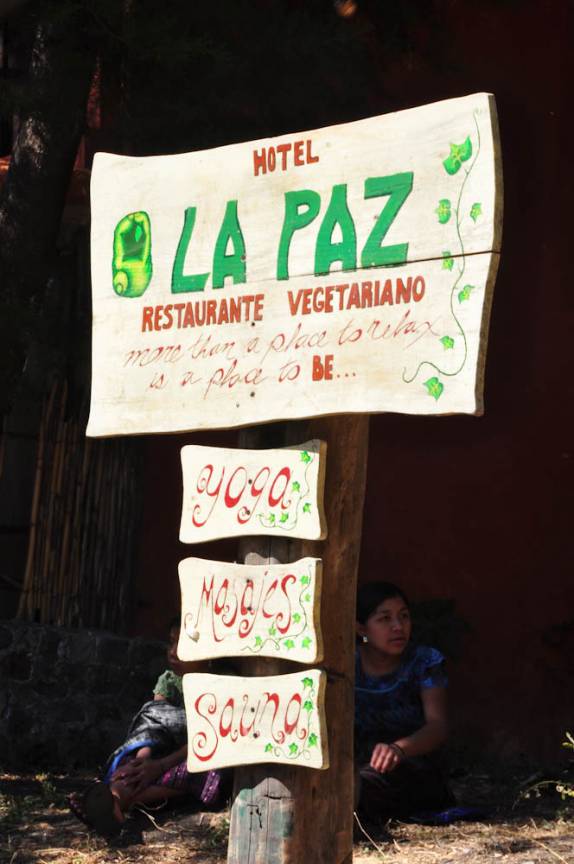 Yoga, massagens e comida natural, muito comuns em San Marcos, no lago Atitlán, na Guatemala